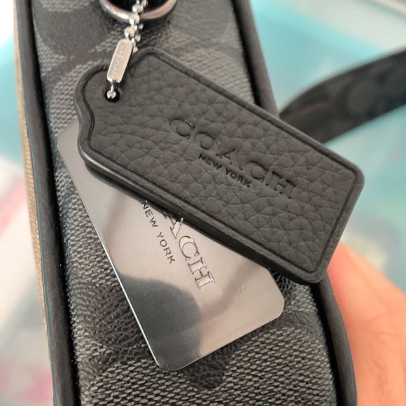 Coach Sullivan Crossbody In Blocked Signature NWOT - Picture 6 of 17